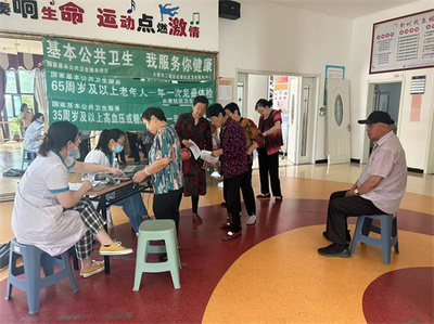 凱利社區開展健康義診活動，貼心服務暖民心